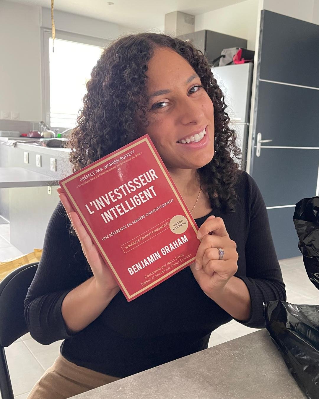 Camille avec un book